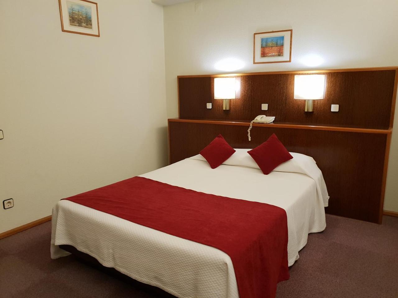 Luso Brasileiro Hotel Povoa de Varzim Luaran gambar